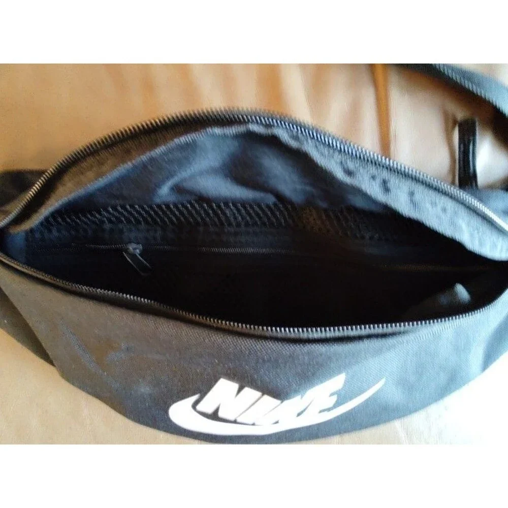 Men's Nike Heritage Fanny Pack Hip Waist Large Black Crossbody Belt Bag